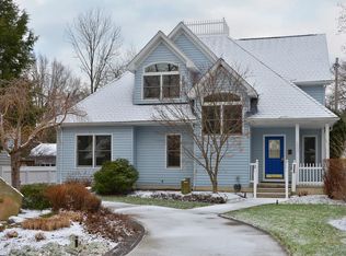 325 Bayview Rd, Bay Village, OH 44140