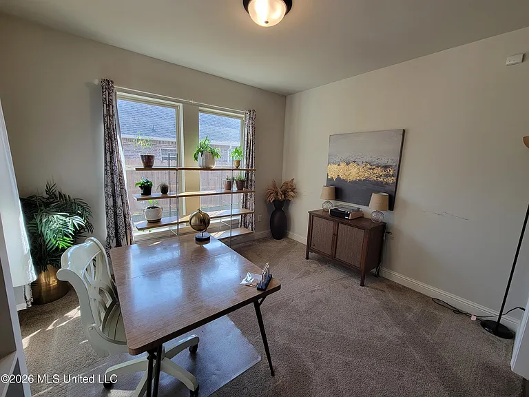 10165 Patrick Dr — Photo 13