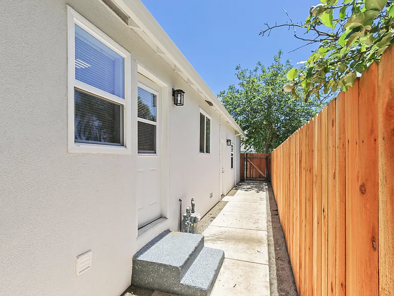 3821 15th Ave — Photo 43