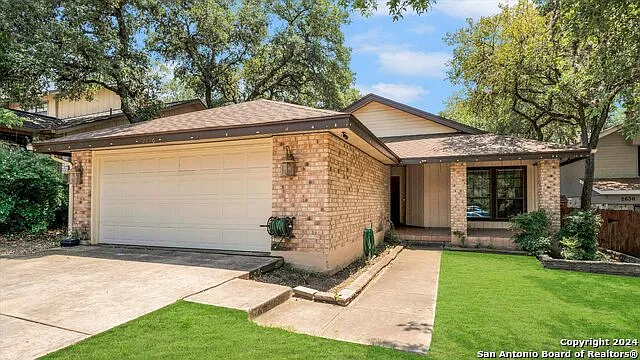 3 bed, 2.0 bath, 1688 sqft, $2,250 — Photo 2