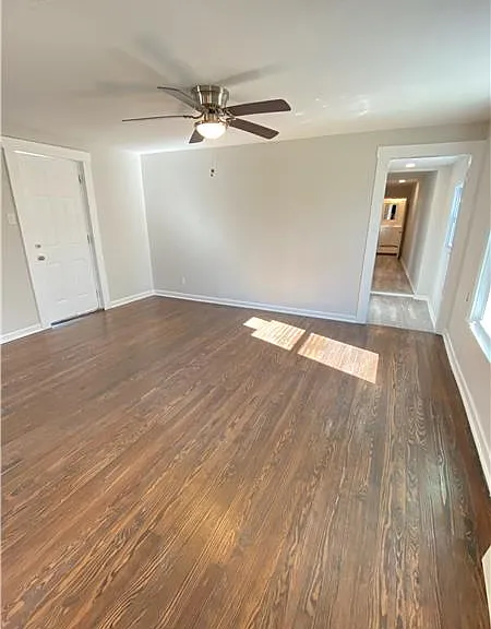 1611 E Henry St #1/2-A — Photo 3
