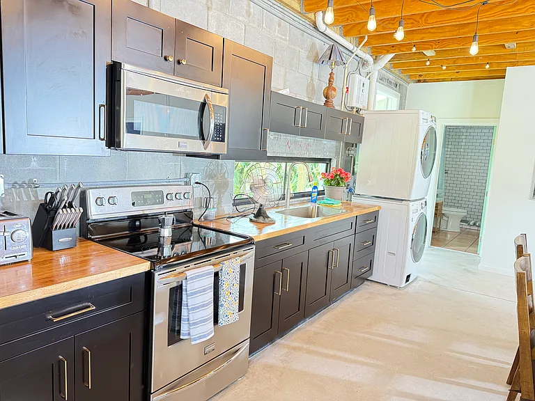 1335 Churchill Rd — Photo 10