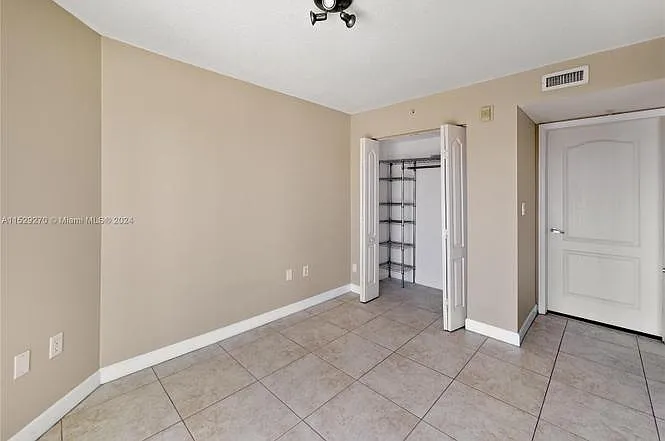 280 SW 20th Rd #702 — Photo 24