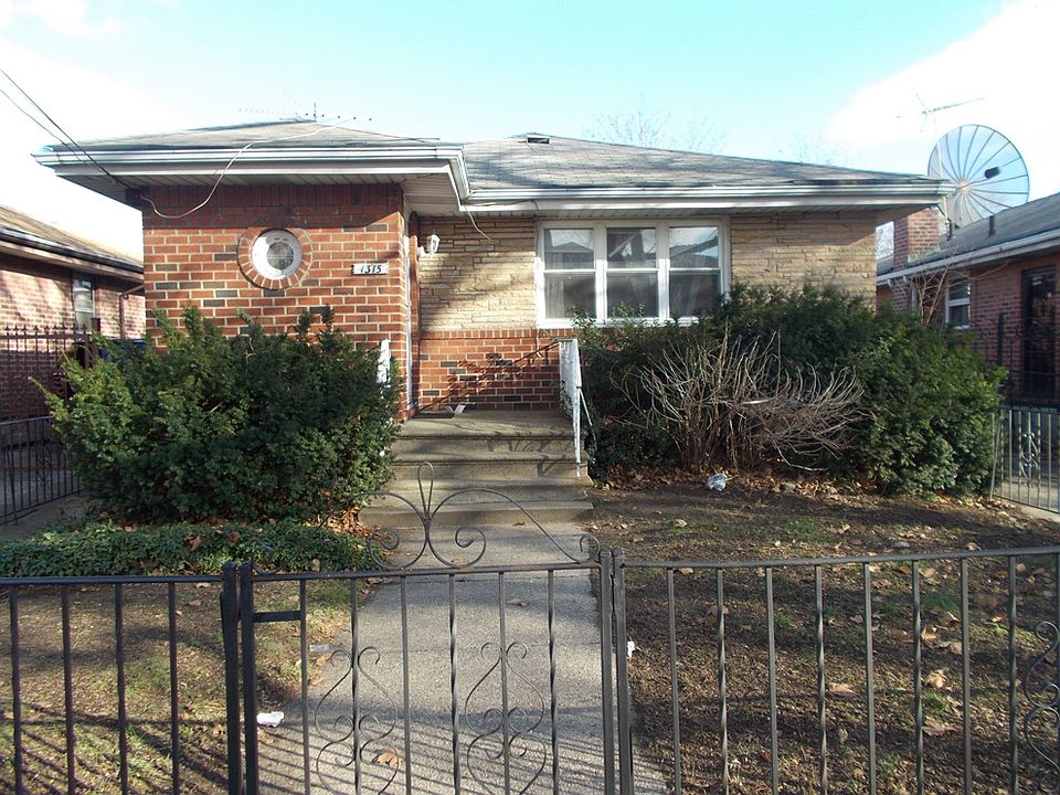 1st image of 1315 E 55th St