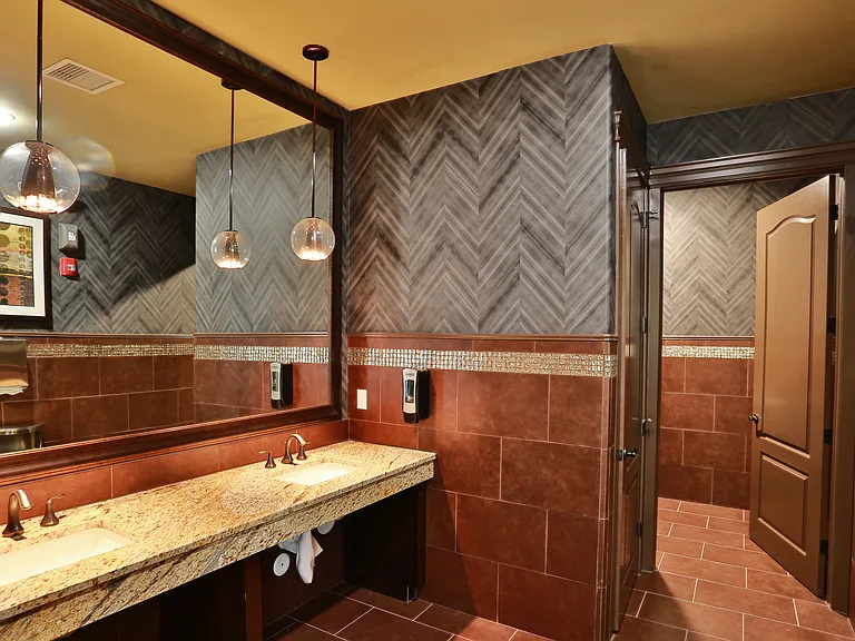 Bella Estancias Apartment Homes — Photo 28