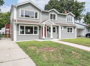 1672 Greenway Blvd, Valley Stream, NY 11580