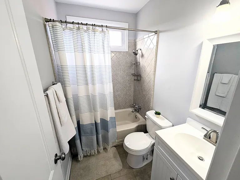 1511 E High St #1 — Photo 9