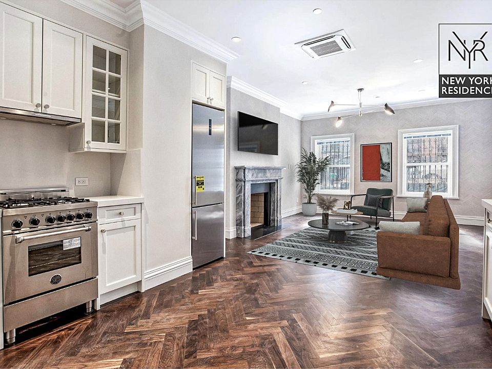 1st image of 77 Washington Pl #1