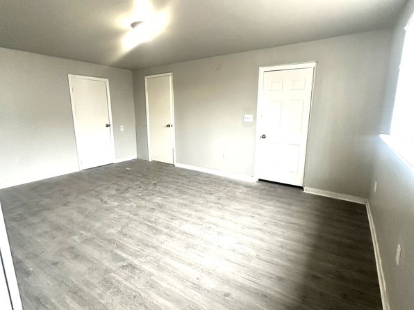 733 Maple St #1