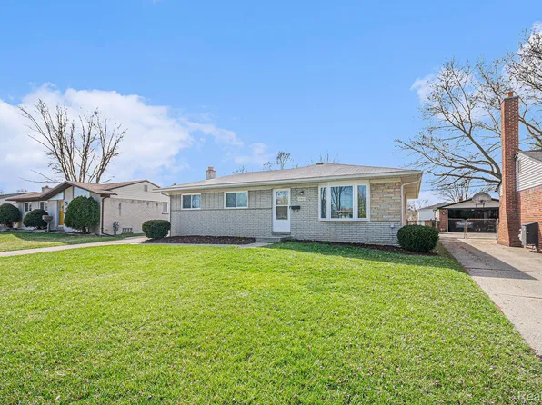 37653 Badger Dr, Sterling Heights, MI 48312