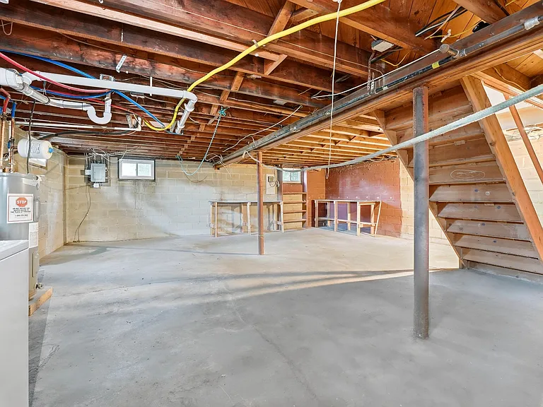 1116 N Maple Ave — Photo 19