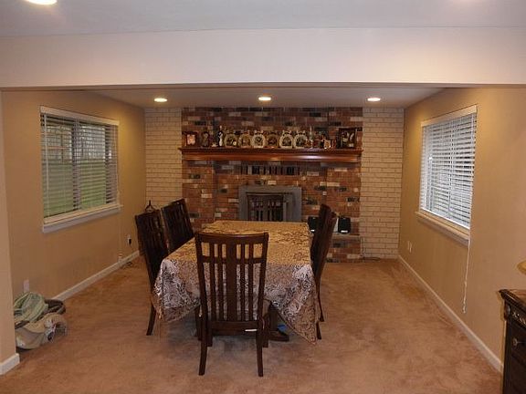 3rd image of 4033 S 296th St