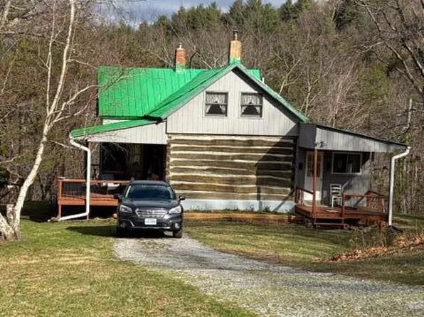 1374 Moccasin Rd, Thaxton, VA 24174