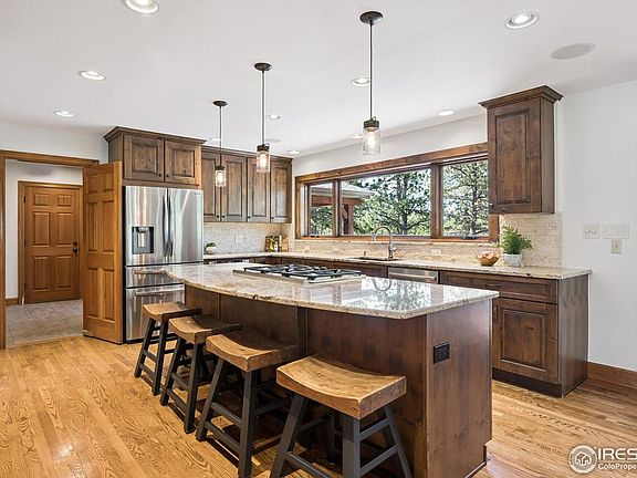 4th image of 2023 Mammoth Ct