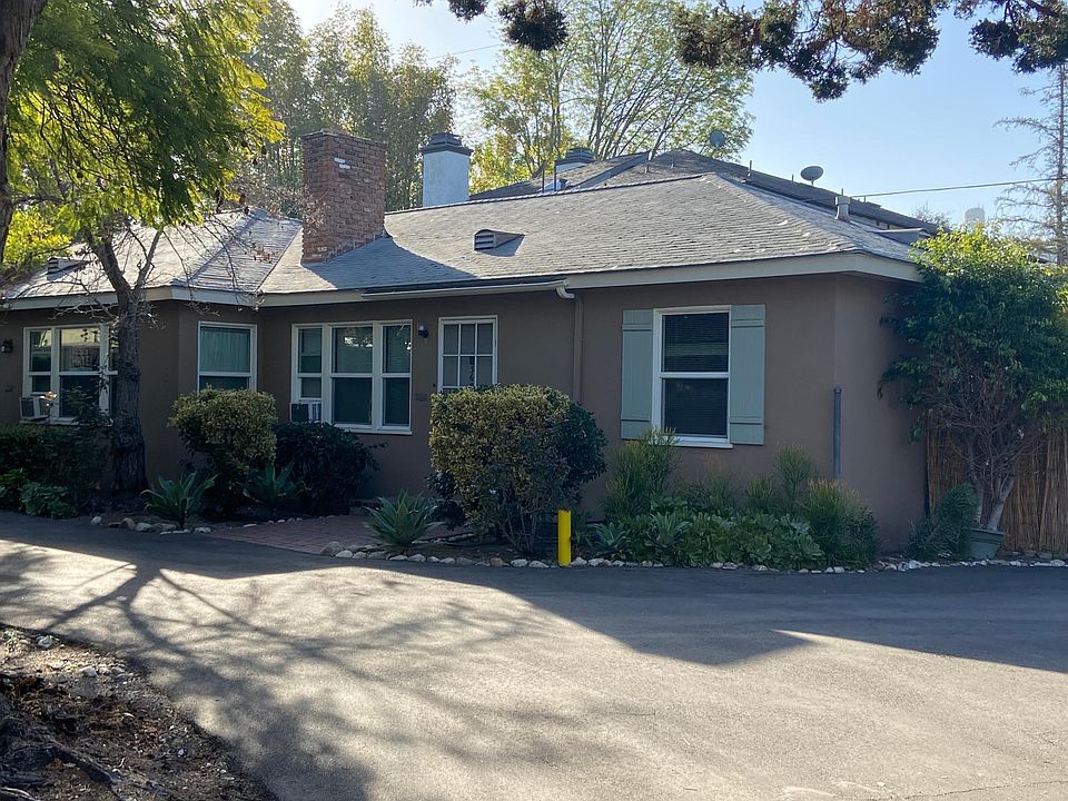 1st image of 369 Pasadena Ave