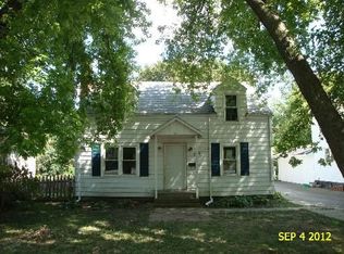 718 Normal Rd, Dekalb, IL 60115