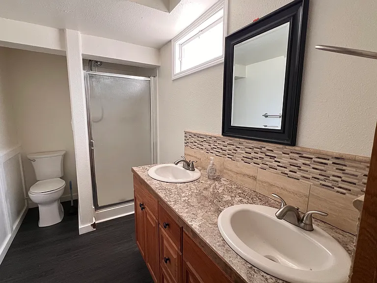 2411 S Illinois Ave — Photo 14