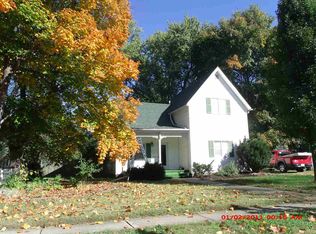 704 E Calhoun St, Macomb, IL 61455