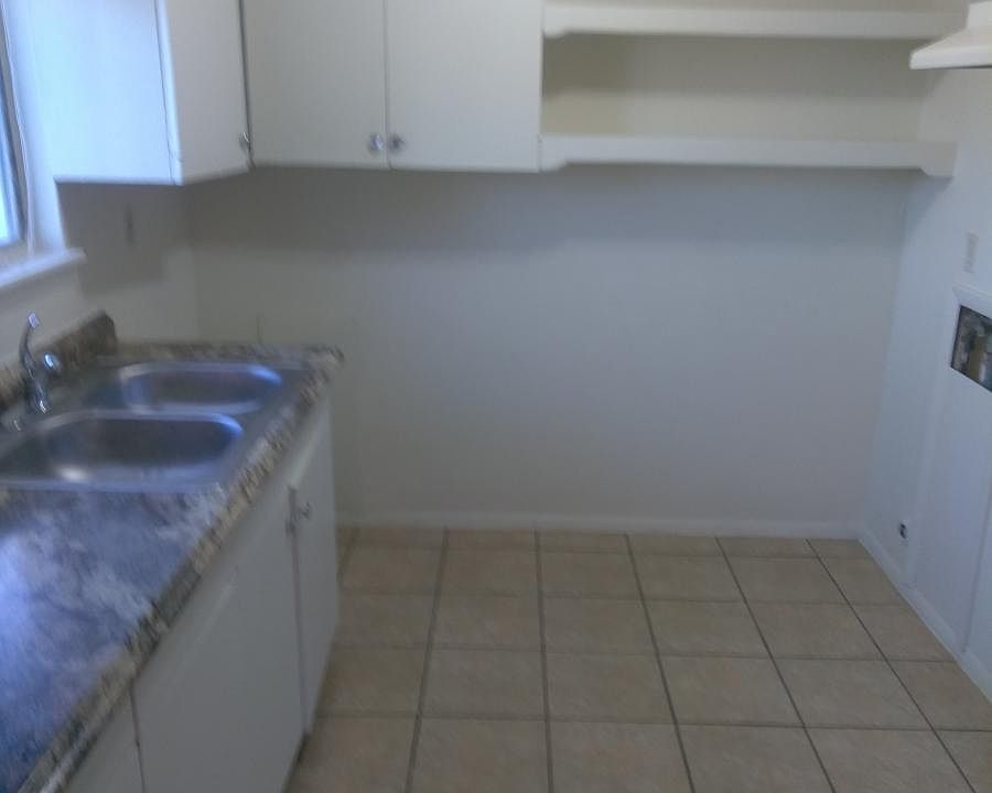 2nd image of 10308 Sherwood Dr