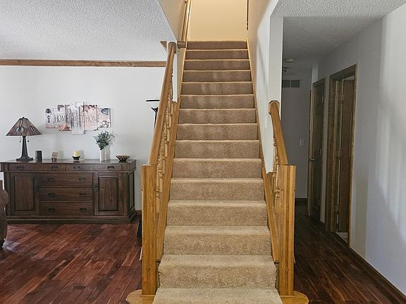 4th image of 2351 Hallquist Ave
