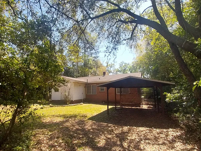 1428 Charlotte St — Photo 25