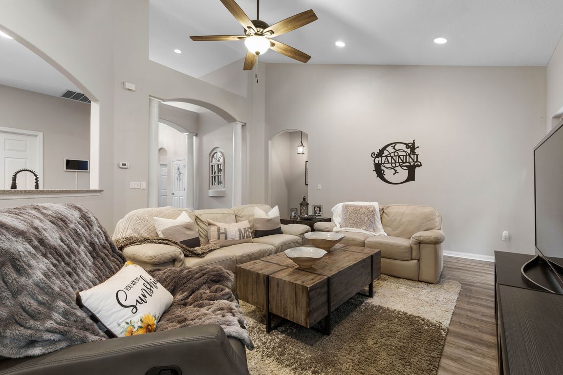 next background image