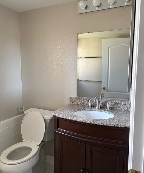 19605 Carancho Rd — Photo 2