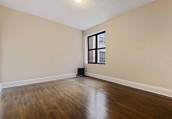 5th image of 133 Seaman Ave APT 3F
