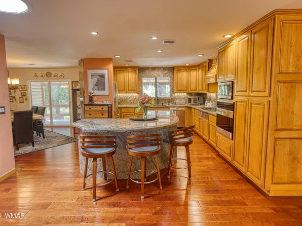 7367 Country Club Dr, Pinetop, AZ 85935