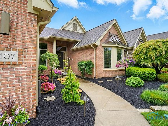 2nd image of 8107 English Garden Ct
