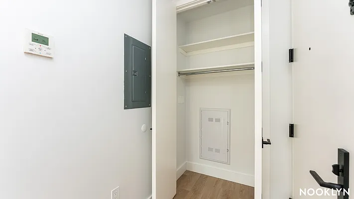 Rented by Nooklyn NYC LLC | media 4