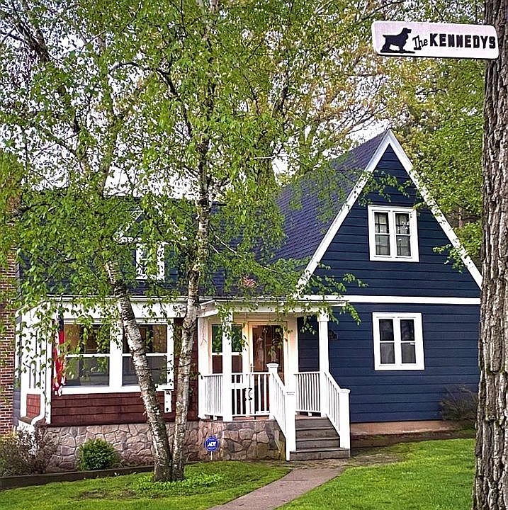 1st image of 801 Sauganash Dr