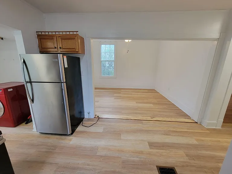 215 W Main St — Photo 6