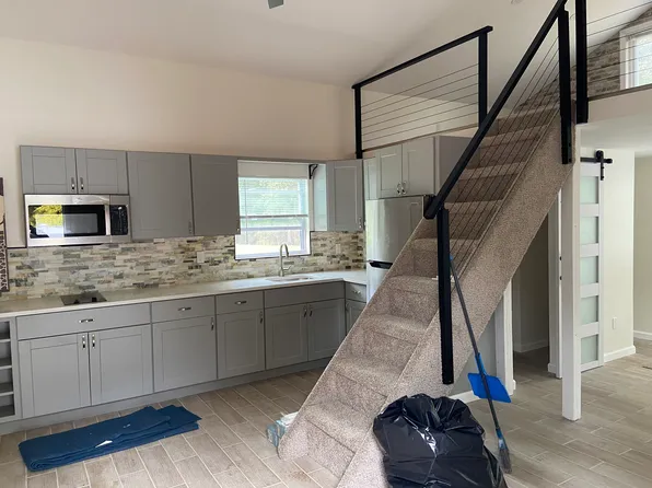 (undisclosed Address), Ridge, NY 11961