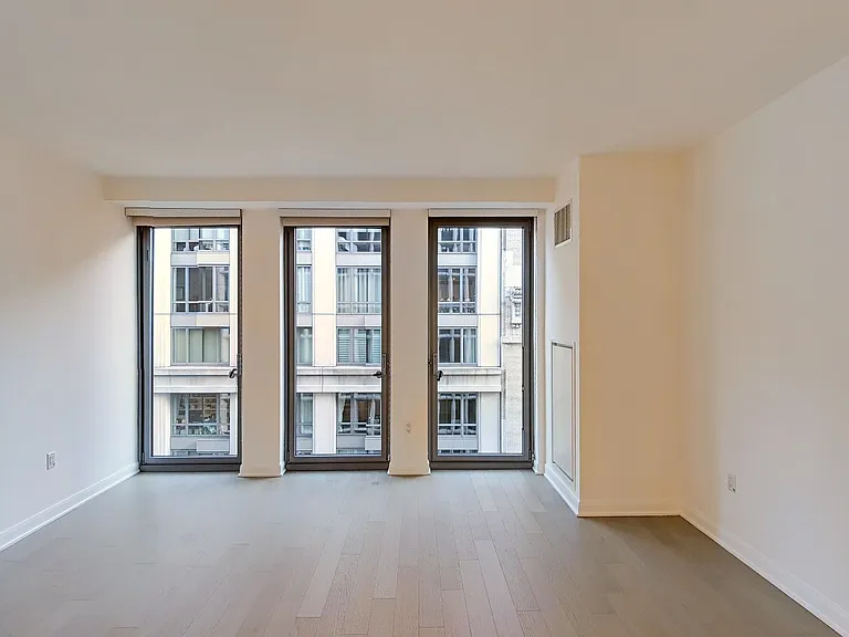 7 W 21st St #1006 — Photo 3