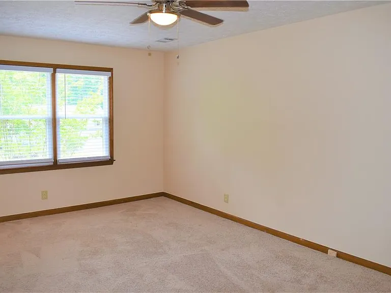 2264 Post Oak Dr — Photo 15