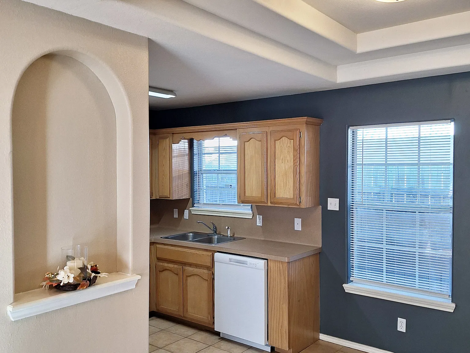 3 bed, 1274 sqft, $1,050 — Photo 3