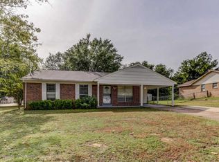 3765 Hilltop Dr, Horn Lake, MS 38637