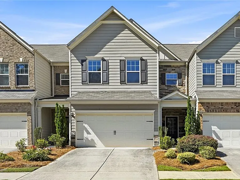 2639 Bloom Cir — Photo 1