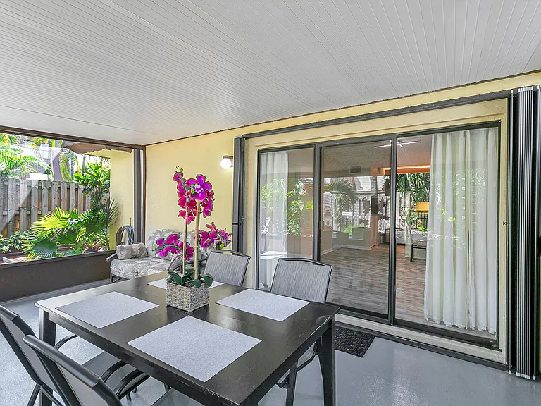 3530 E Gardens East Dr #B — Photo 11