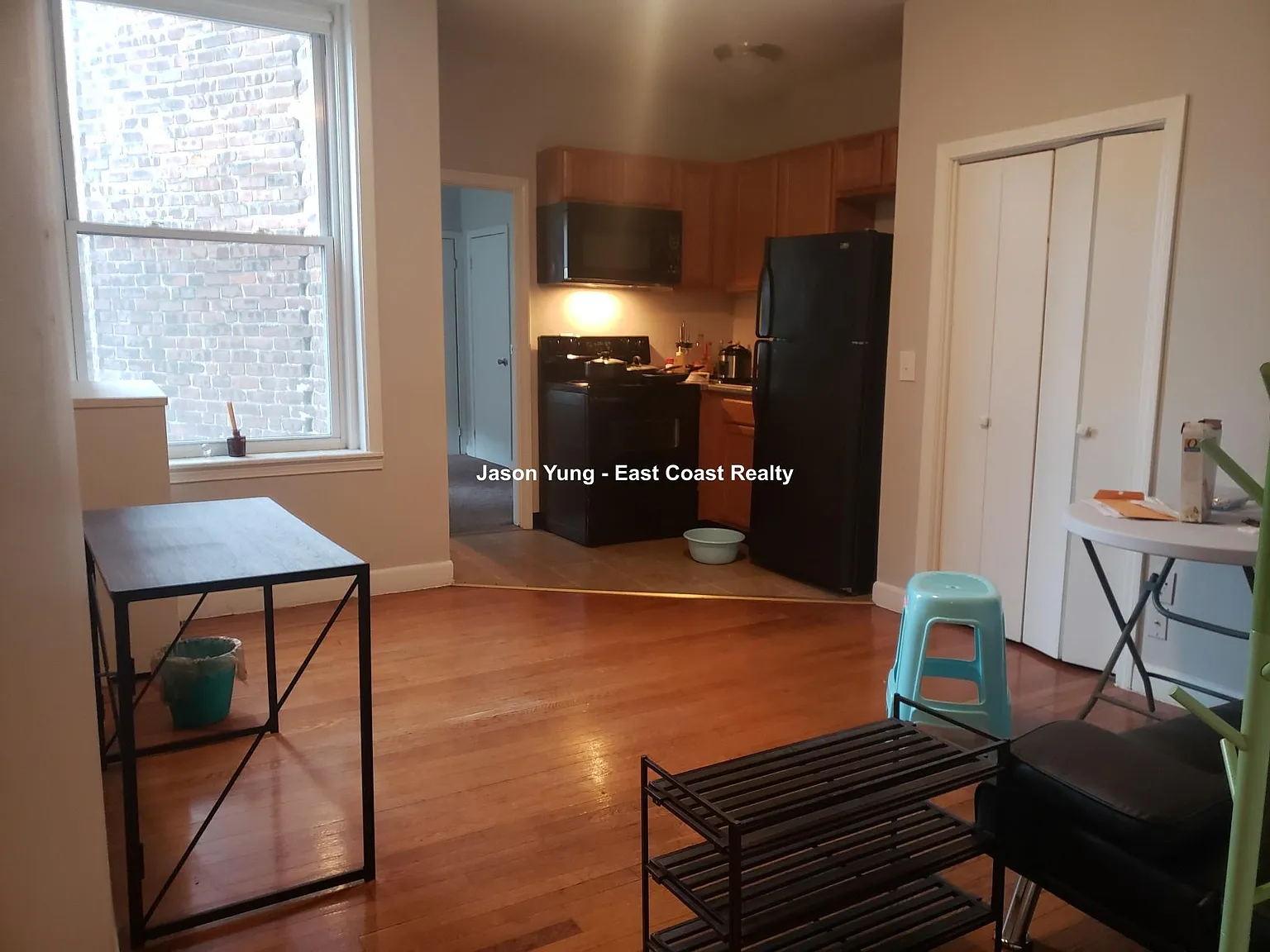 2 bed, 750 sqft, $3,200 — Photo 2