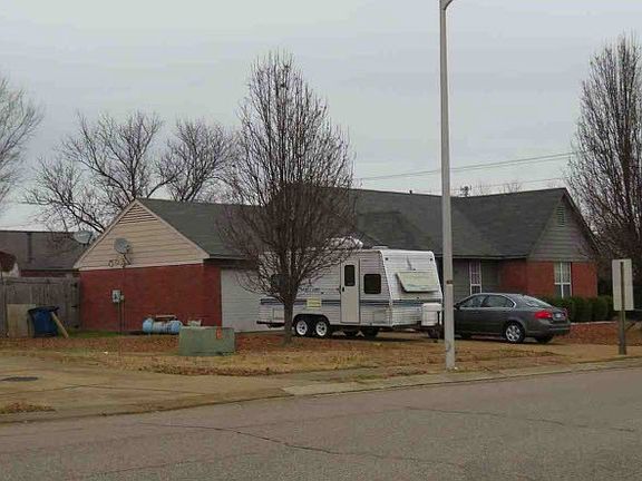 2nd image of 10254 Oak Leaf Dr