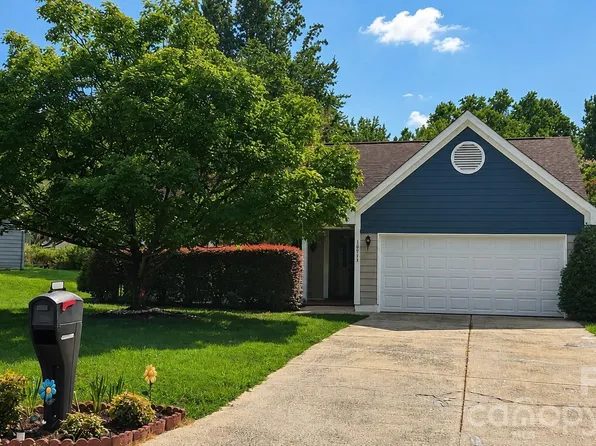 10117 Crayton Dr, Charlotte, NC 28269