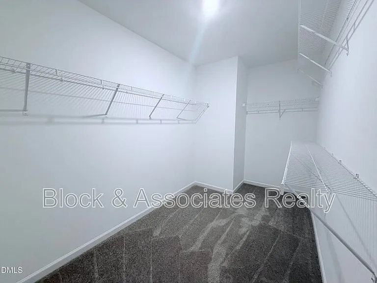 611 Contento Ct — Photo 15