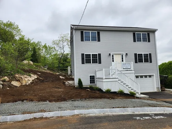 29 Kelly Ln, Lynn, MA 01904