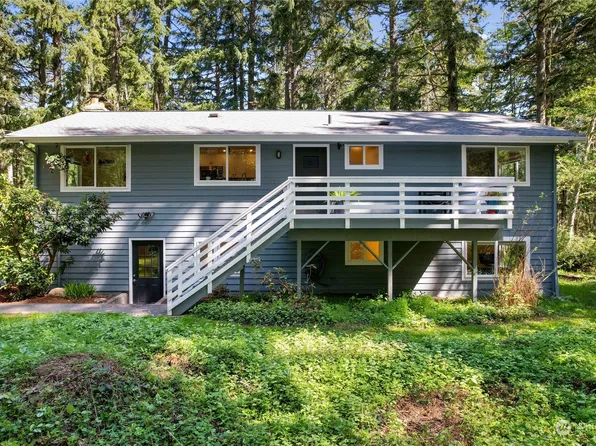 17702 Commons Road SW, Vashon, WA 98070