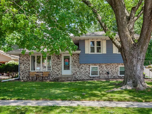 4115 Lay St, Des Moines, IA 50317