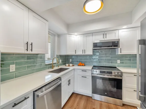 1602 SE Green Acres Circle #U204, Port St Lucie, FL 34952