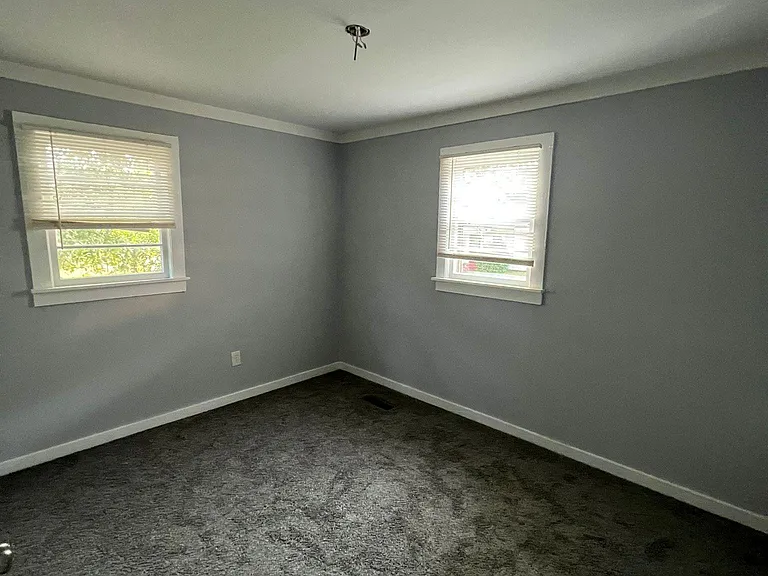 44 Elizabeth St — Photo 11
