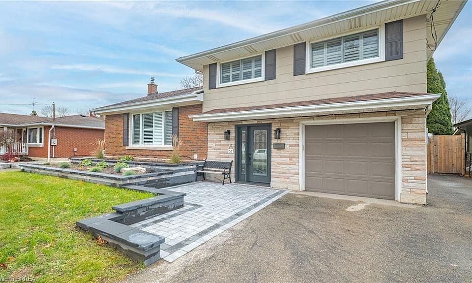 1st image of 37 Collingdon Dr